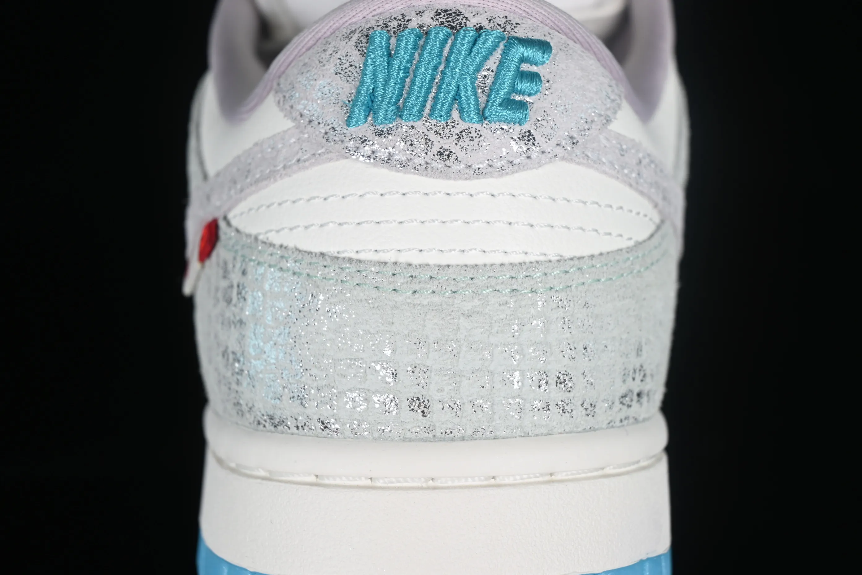 All categories Nk SB Dunk series Nk SB Dunk Low low-top sneakers Nk Dunk Low 2024 Year of the Dragon customized SB low-top casual sneakers FZ5065-111